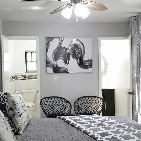 Glam Apartment 5 Miles From Hard Rock Stadium Miramar Kültér fotó