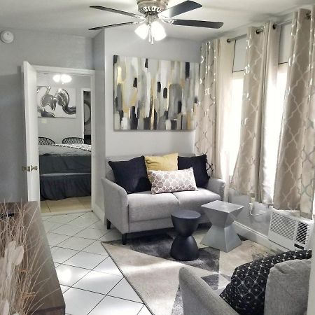 Glam Apartment 5 Miles From Hard Rock Stadium Miramar Kültér fotó